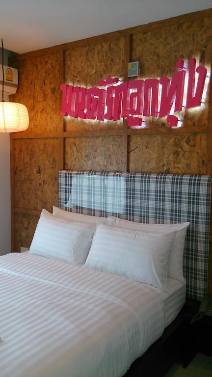 De Ja Moon Hostel Chiang Mai Chambre photo