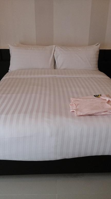 De Ja Moon Hostel Chiang Mai Chambre photo