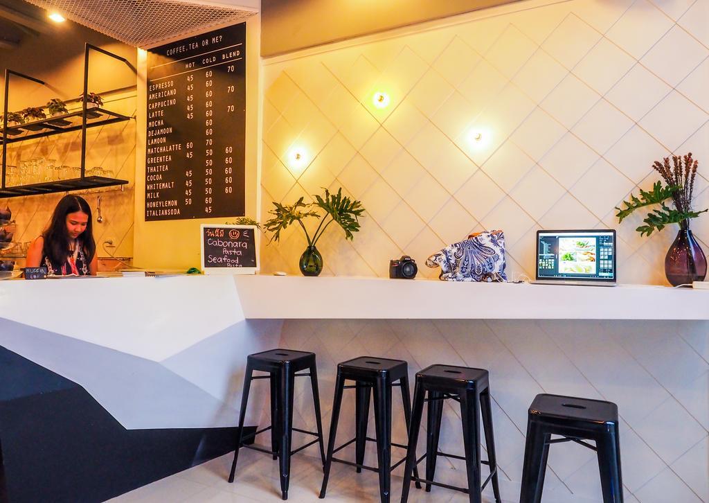 De Ja Moon Hostel Chiang Mai Extérieur photo